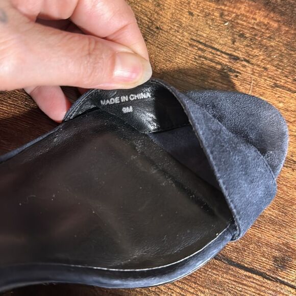 Banana Republic blue suede heels size 9‎ - Picture 8 of 8